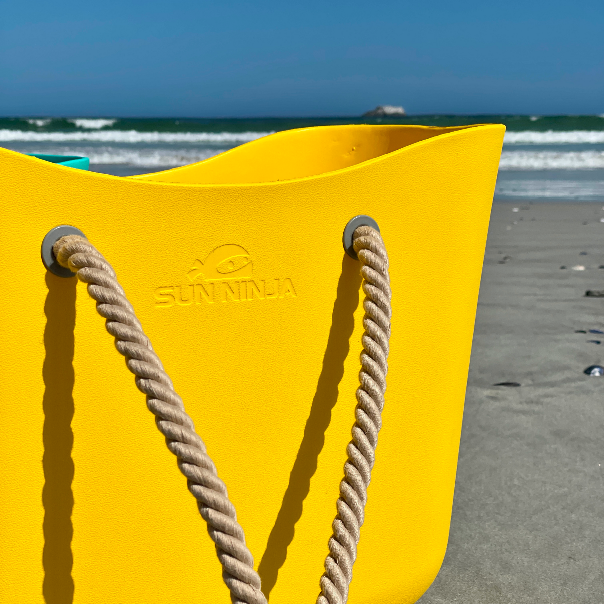 Rubber Beach Tote E3 image 28